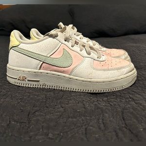 Girls Grade School Air Force One Impact